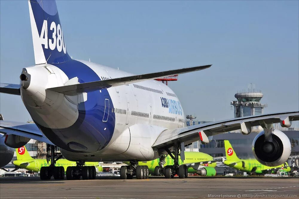 Авиакомпания аэрофлот боинг 747. Четырехмоторные пассажирские самолеты. Airbus a380 аэрофлот. Airbus a380 аэрофлот. А380ру702 номер.