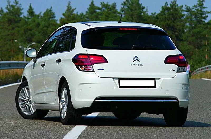 Ситроен с4 зад. Citroen c4 2012 хэтчбек. Ситроен с4 хэтчбек зад. Ситроен с4 b7 хэтчбек