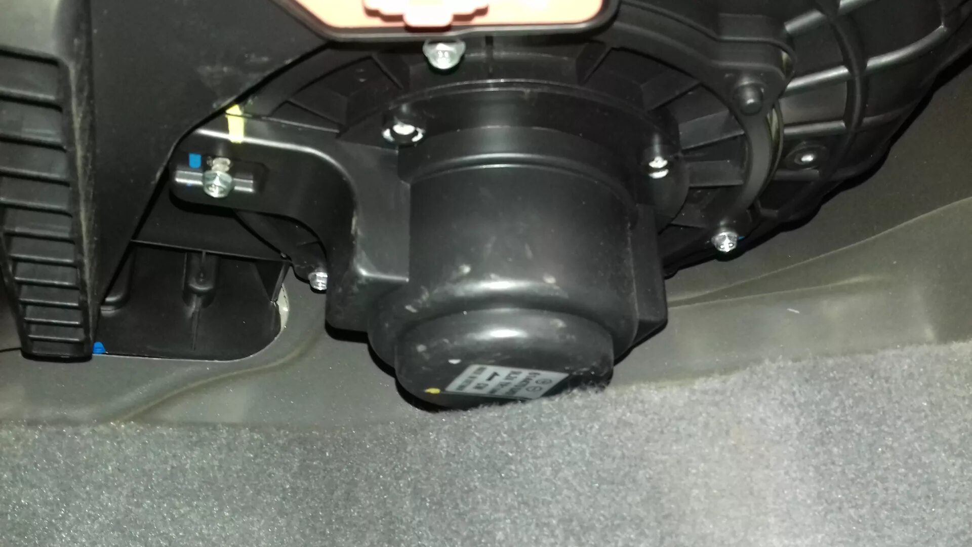 Как снять моторчик печки каптива Замена вентилятора печки TERMAL 402877M Chevrolet Captiva (1G), 2,4 л, 2008 го