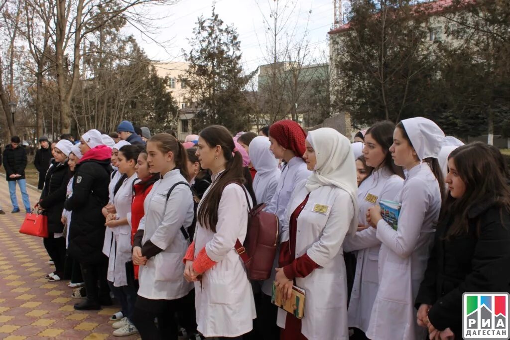 Работники администрации города буйнакск. Буйнакск новости. Город буйнакск республика дагестан. Погода в буйнакске. Погода по часам буйнакск.