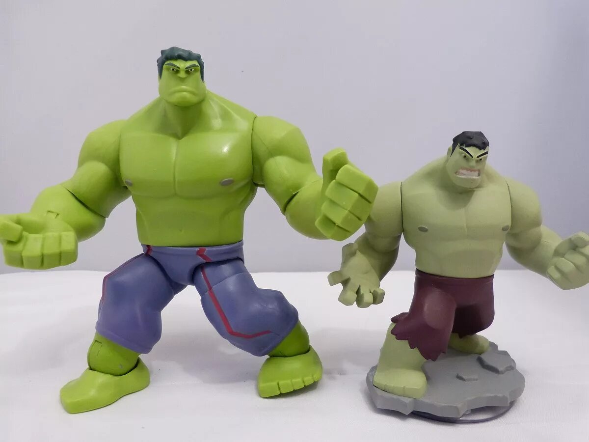 Пластилин халка. Disney Store Hulk кукла. Халк пластилин. Халк игрушка пластиковая. Слепить Халка.