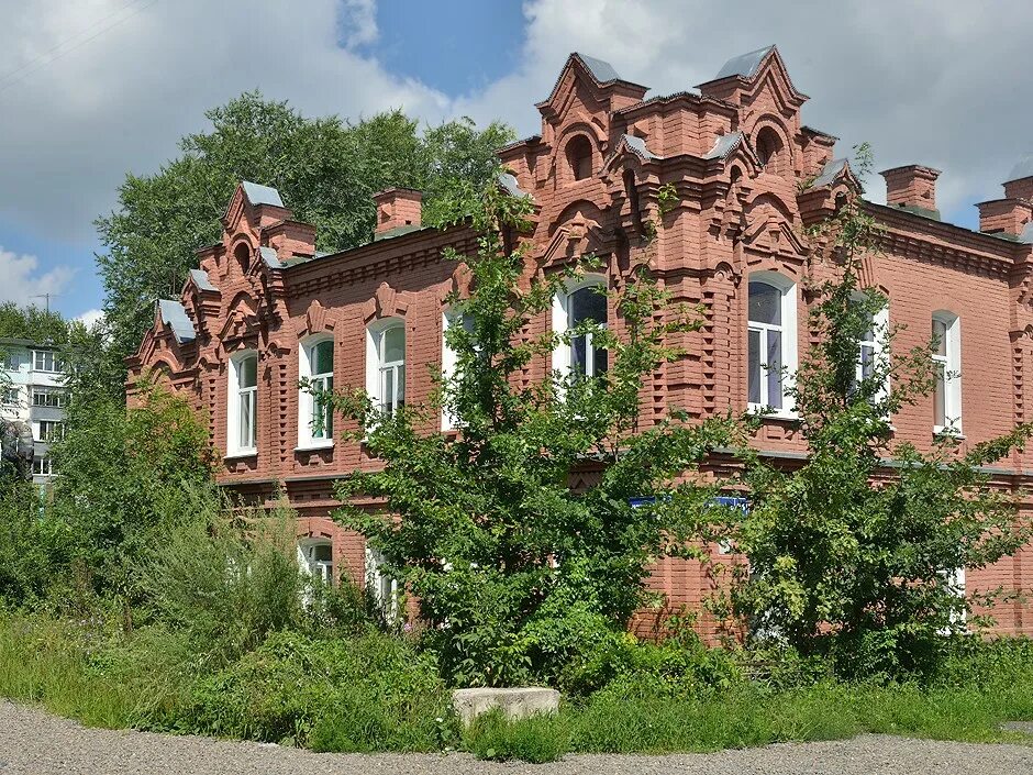 Бийская улица алтайский край. Бийская крепость Бийск. Замок Бийск Нагорный. Замок Нагорного района Бийск. Переулок полевой город Бийск Алтайский край.