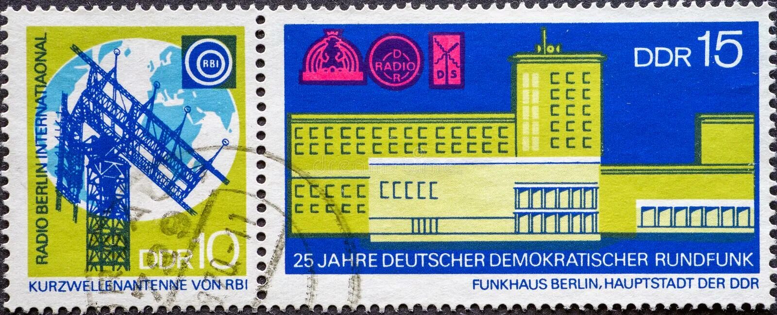 Программы гдр. Deutsche demokratische republik 25 марка. гдр 1970. музей искусств и ремесел в берлине почтовая марка гдр.