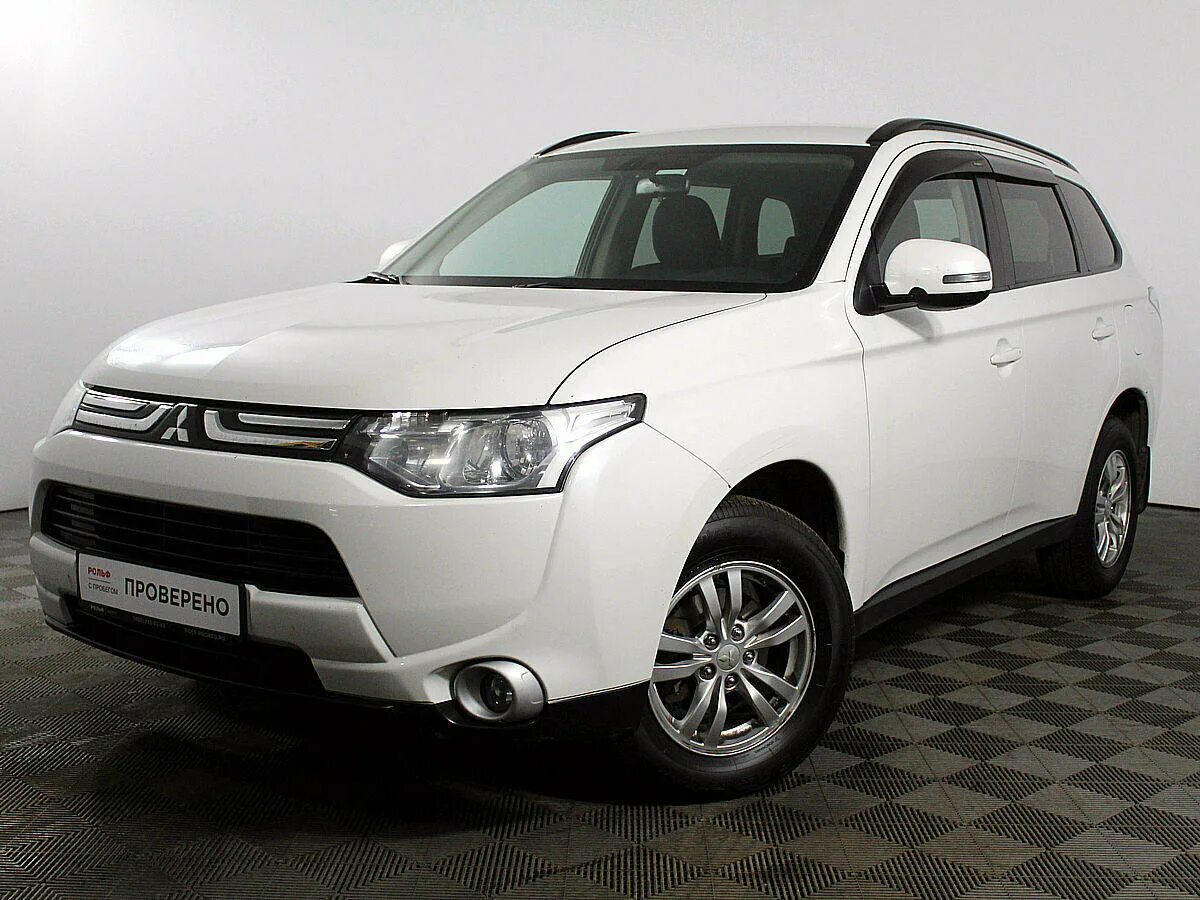 Куплю на аутлендер 3 передний. Митсубиси Аутлендер III. Mitsubishi Outlander 3 2012. Mitsubishi Outlander III 2.0. Митсубиси Аутлендер 6.