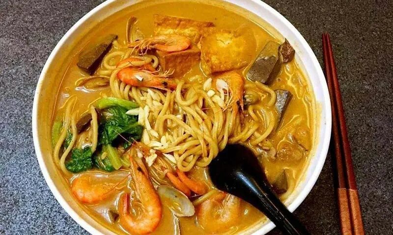 Лапша и утка. Фуцзяньская кухня блюда. лапша с пекинской уткой. юм ча. bulduck лапша.