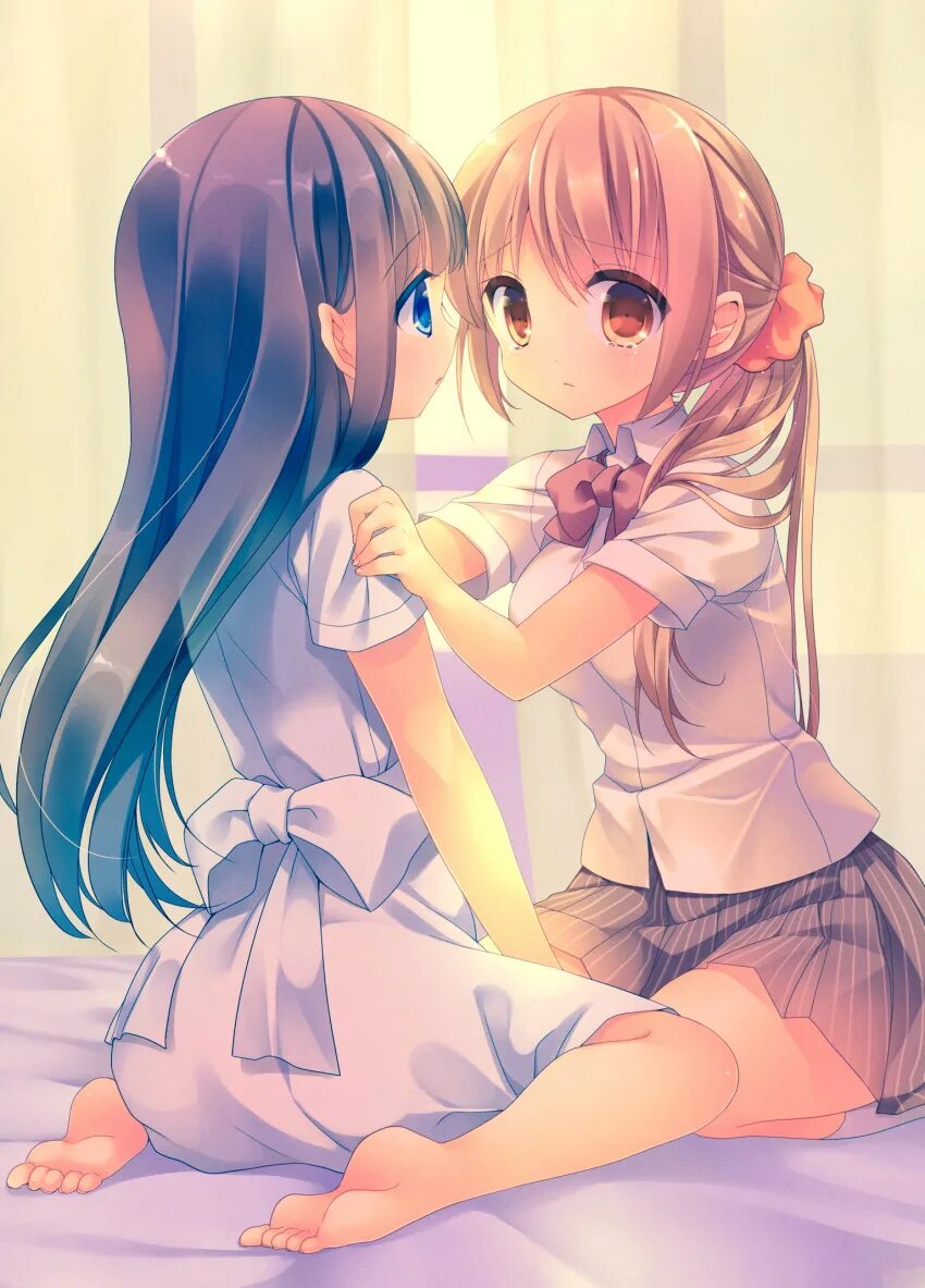 Юри kisaragi. Две сестры трутся. Красивые девушки аниме в постели. Аниме девушка с маленьким ребенком. Две сестры две совершенно разные любви сериал.