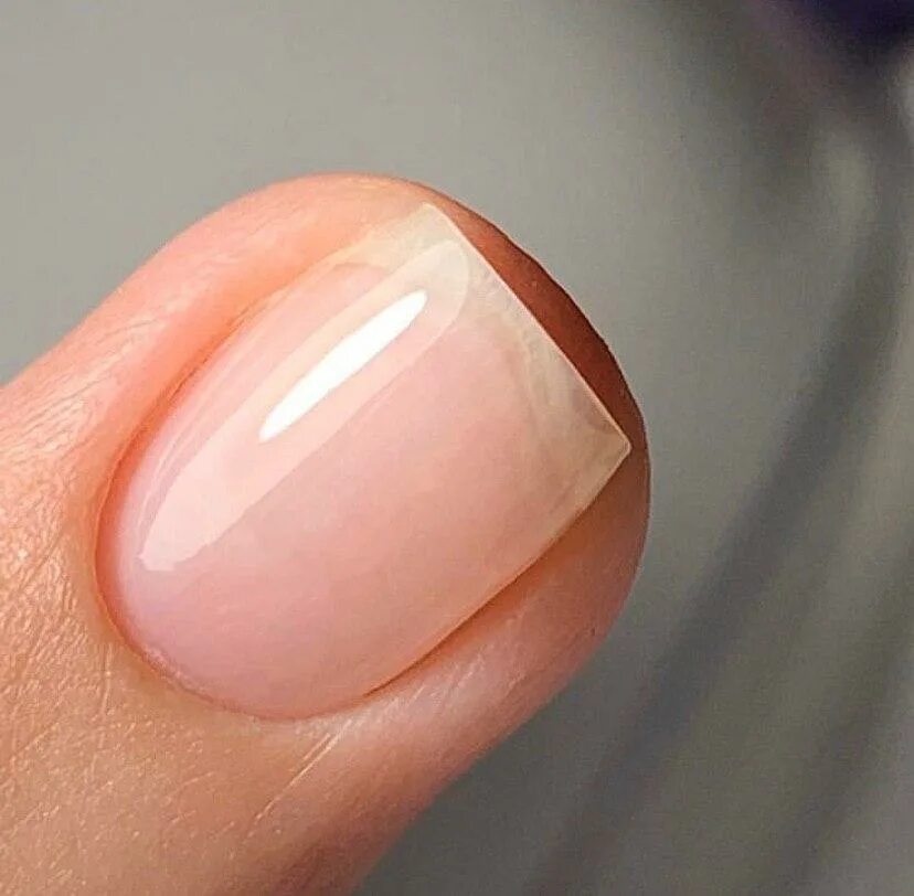 Выравнивание ногтевой пластины. Маникюр с укреплением ногтевой пластины. Выравнивание и укрепление ногтевой пластины. Как выровнять ногти на руках. Гель для выравнивания ногтевой пластины под гель лак.