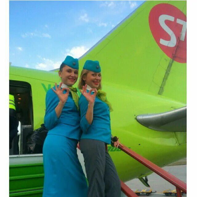 Форма пилота s7. Форма стюардов s7. С7 эйрлайнс о компании. Crew s7. Анастасия старший бортпроводник s7.