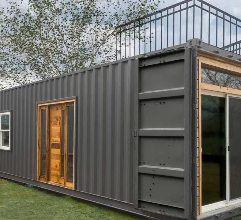 Контейнер 20 фт домик. Shipping container blue стройка. Контейнер. Дом контейнер. Домик из контейнера.