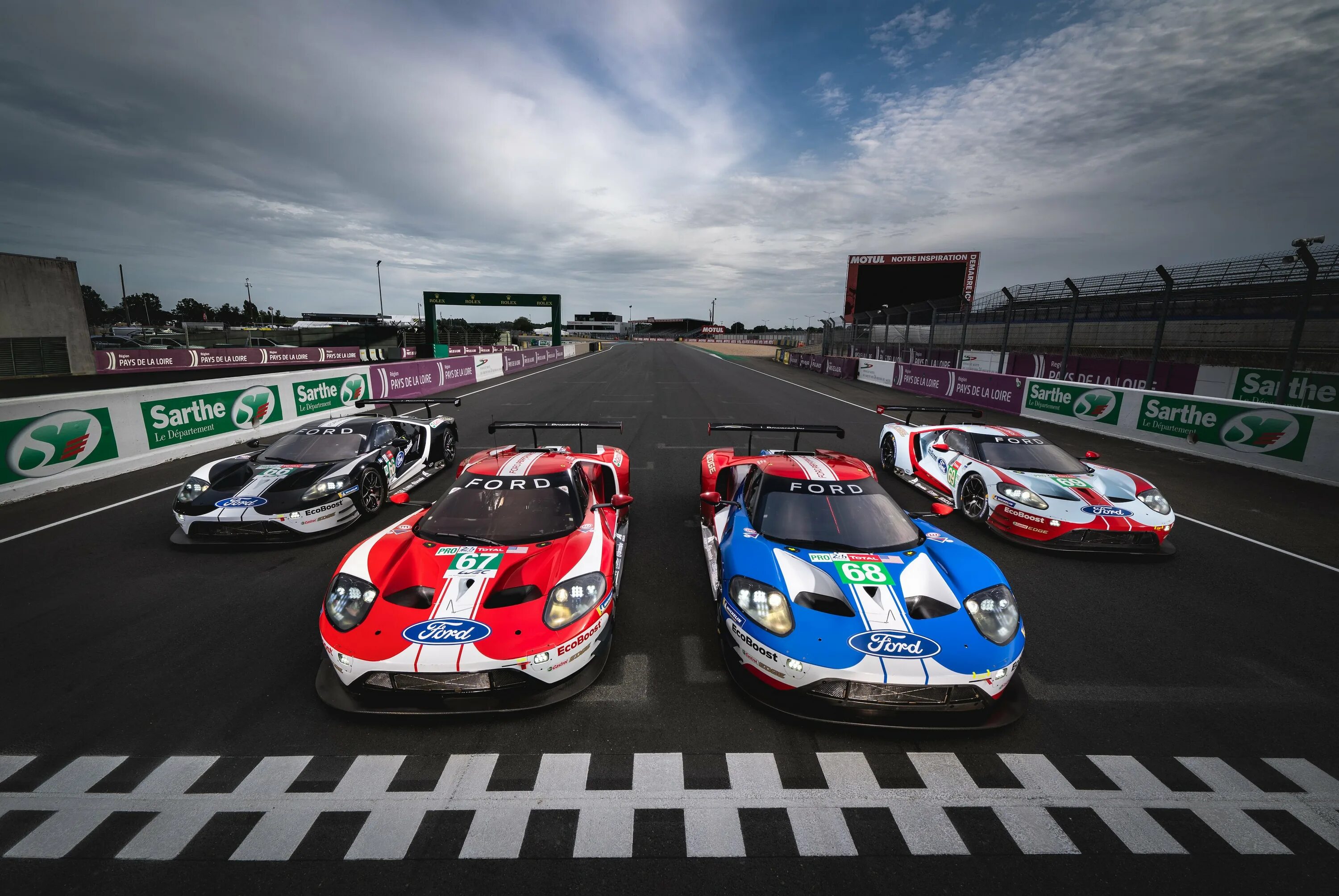 Ланч гонки. Ford gt Леман. Ford gt 2018 Lemans. Ле-ман 24 Форд ГТ. Форд gt Ле ман 2019.