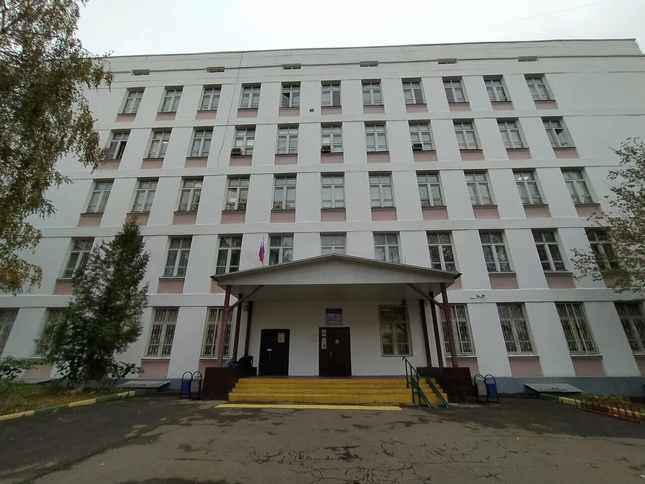 Школа артёма боровика братиславская. 319 школа москва гольяново. Conde nast building. Школа 1862 симферопольский. Политех вологда.