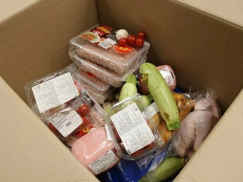 Продукты авито москва. Просроченные продукты. списанные продукты. просроченные продукты питания. испорченные продукты питания.