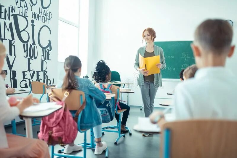 The teacher Stand in Front of the class. Класс слушает. Класс артикул. Chaos in the Classroom.