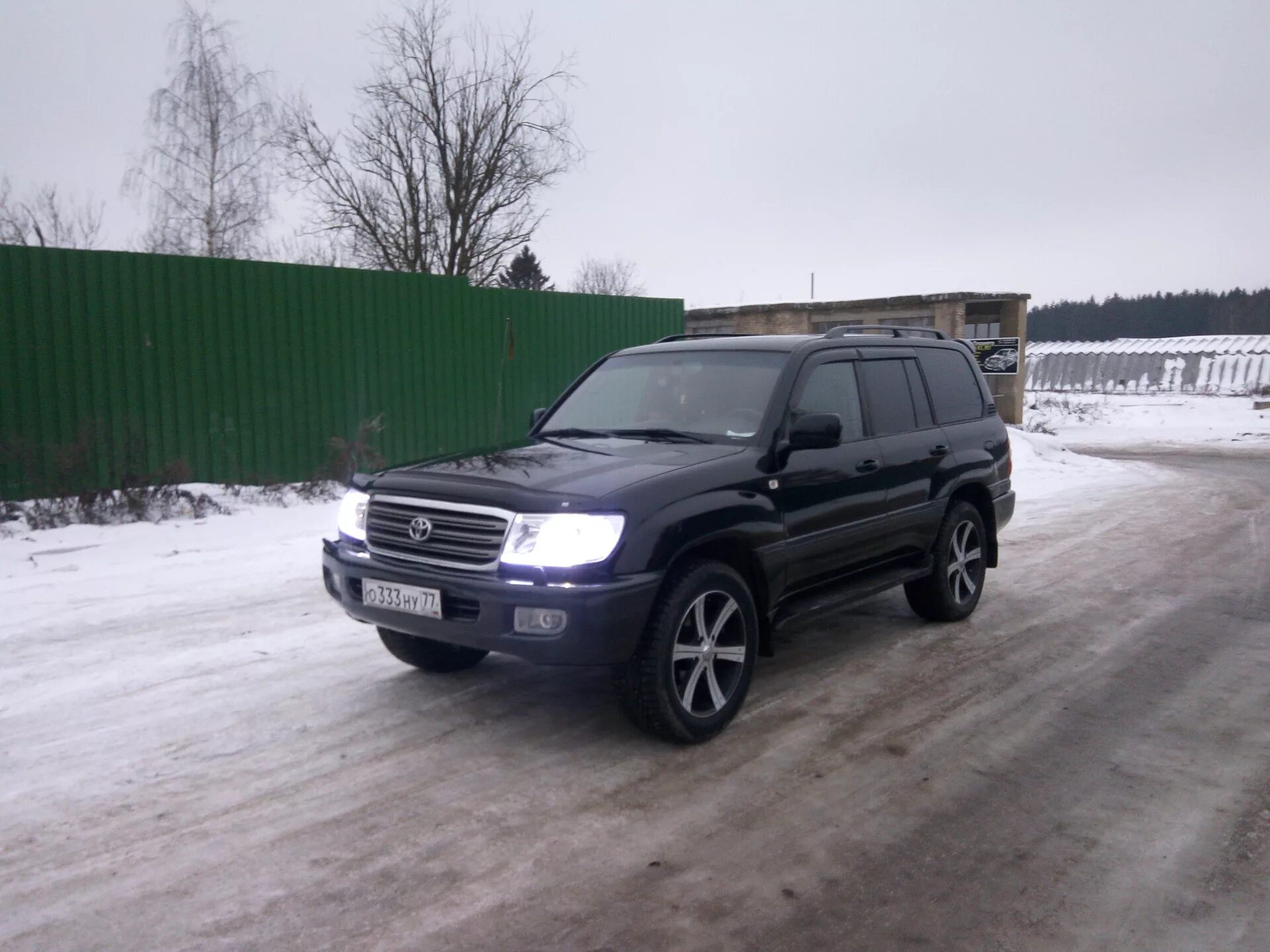 Toyota land cruiser 100. Toyota land cruiser 100 2005. Тойота ленд крузер 105 черный. 100 крузер черный. Ленд крузер 100 черный.
