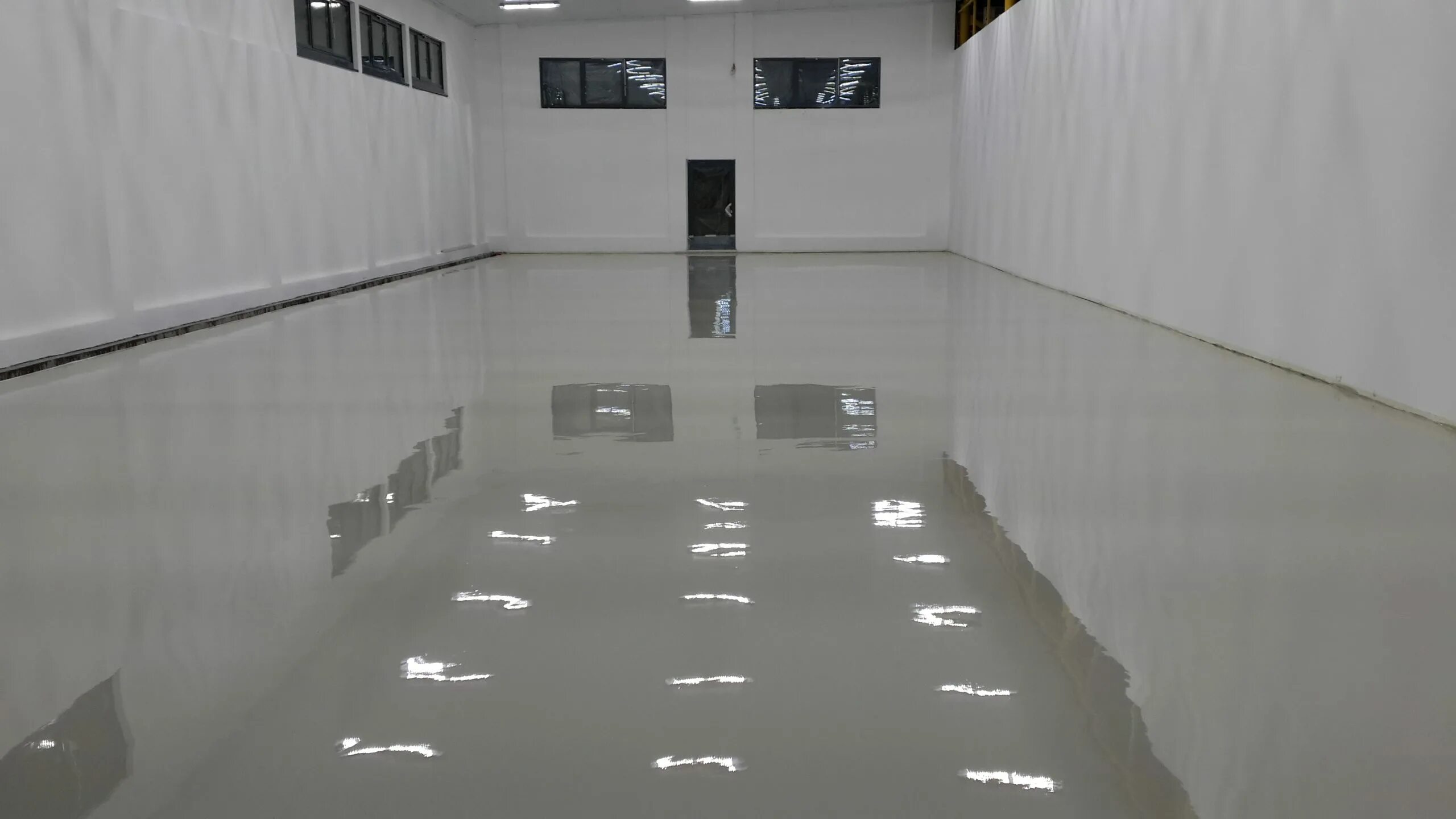 Антистатический наливной пол Epoxy. Эпоксидный наливной пол Epoxy Floor 3d. Антистатический заливной пол. Антистатический наливной пол epoxe.