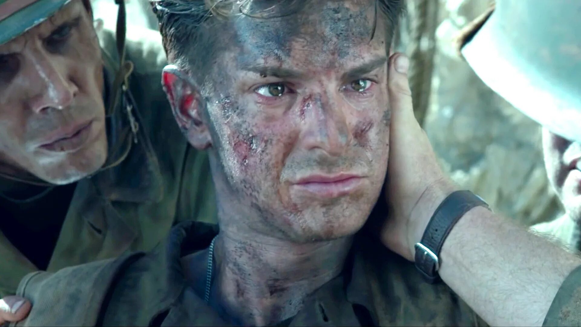 Про спасающего солдата. По соображениям совести (2016). Спасти рядового райана фильм 1998. Про спасающего солдата. Военная тема.