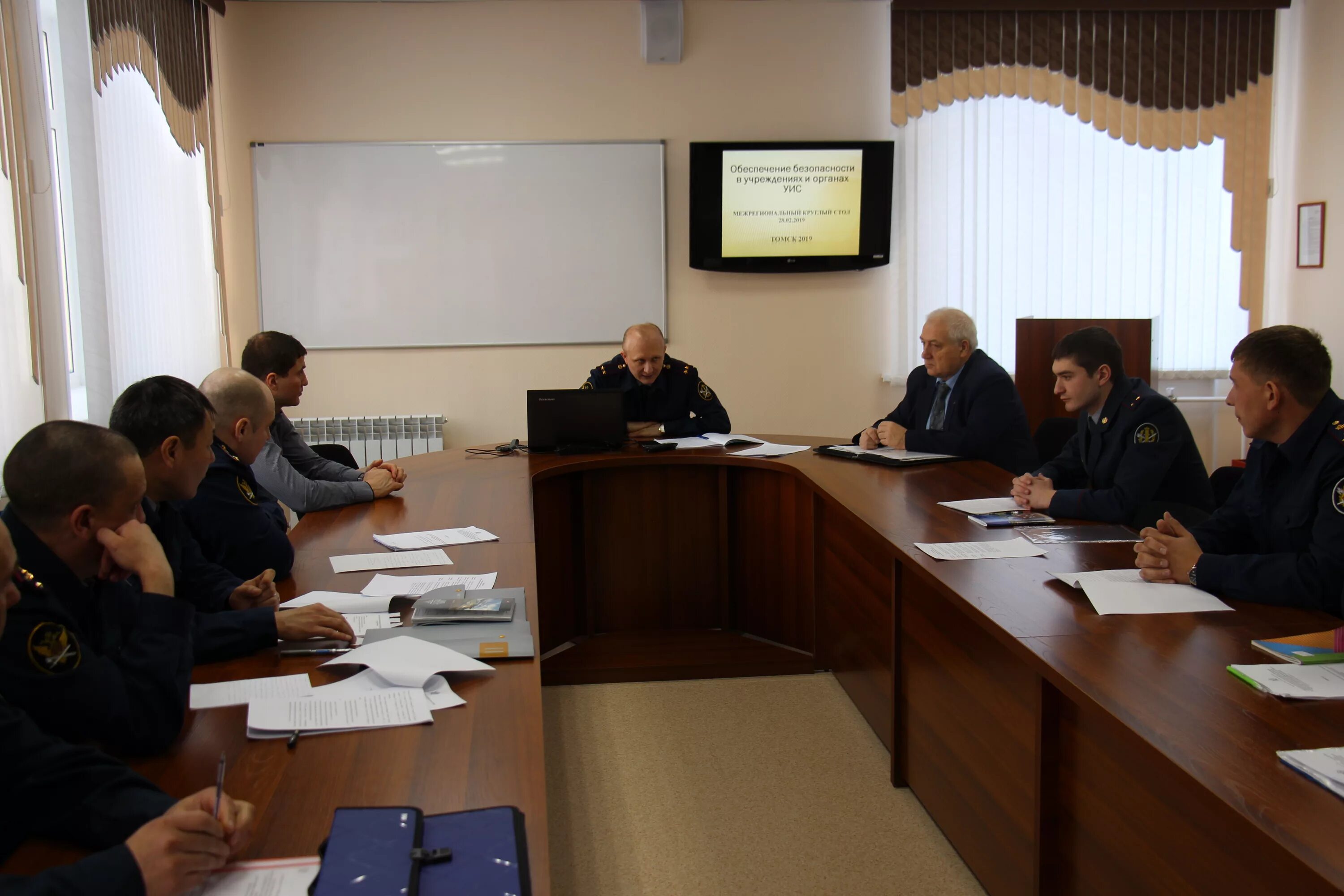 томский омбудсмен. уполномоченный по правам человека в томской. уполномоченный по правам человека в новосибирской области. карташова томск уполномоченный. общественная палата томской области.