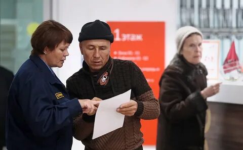 Платишь мигрантам