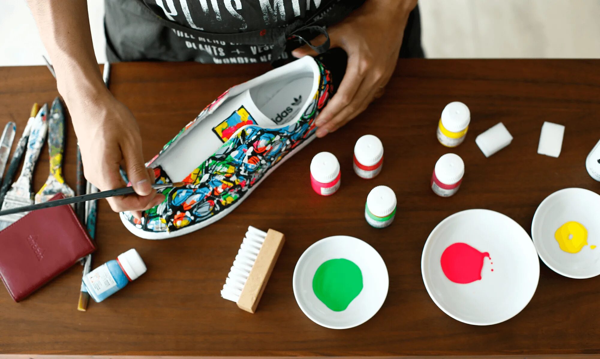 Краска для кастома кроссовок. Акриловая краска для кожи angelus. Краски для кастомизации. Краска для кастома кроссовок. Белая краска для обуви tarrago.