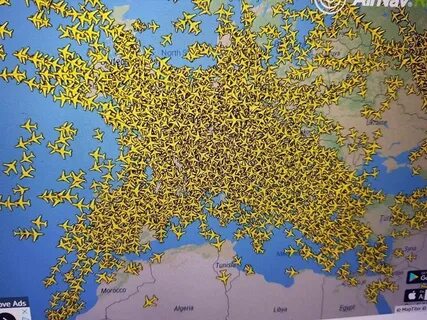Сколько самолетов сейчас в небе в мире