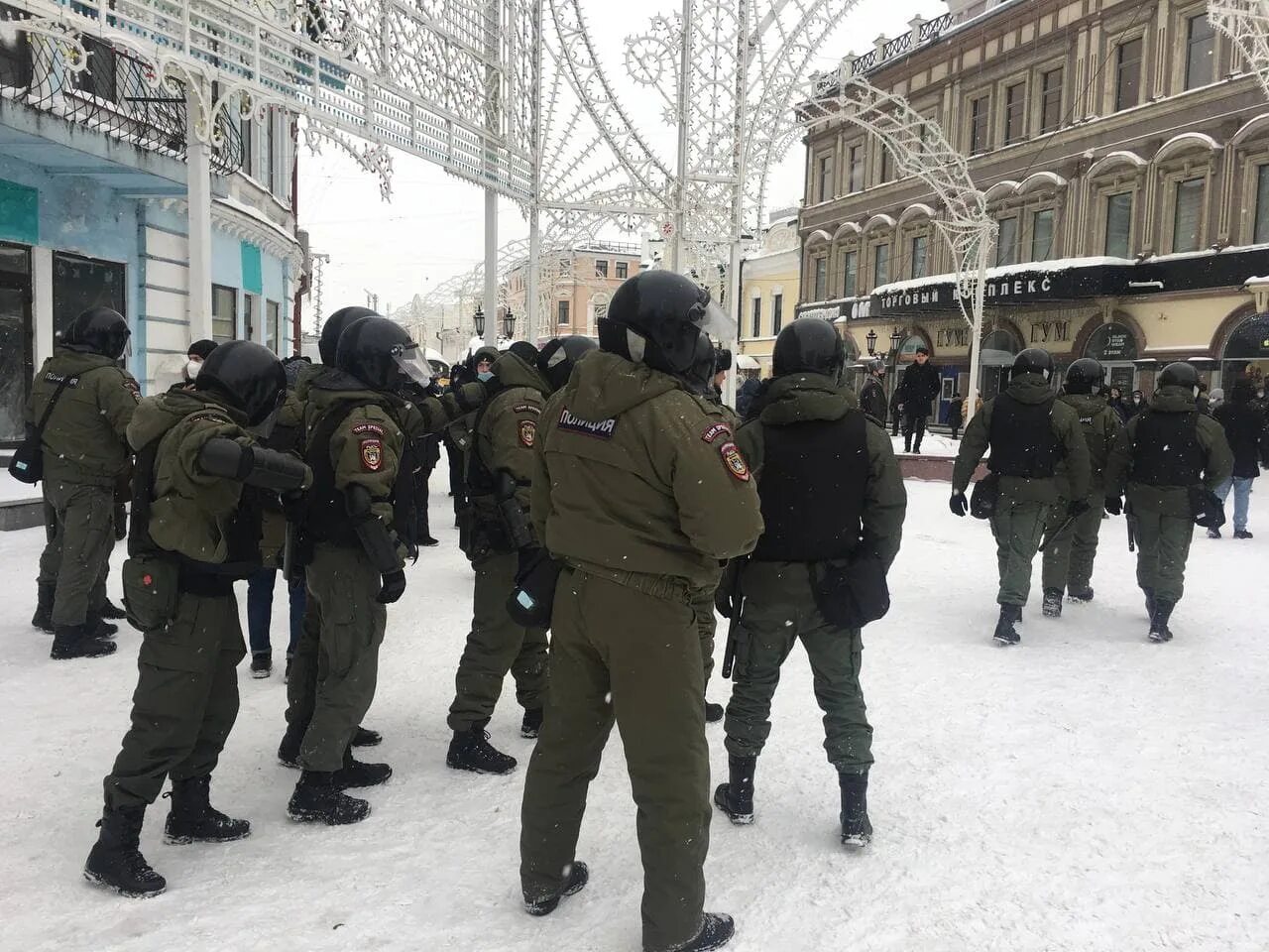 Новости в какое время. Протесты в Казани 23 января 2021. ОМОН Казань. Протесты в Казани. Протесты в Казани 2021.