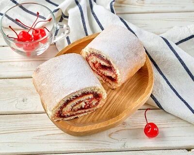 Рецепт бисквитного рулета с джемом