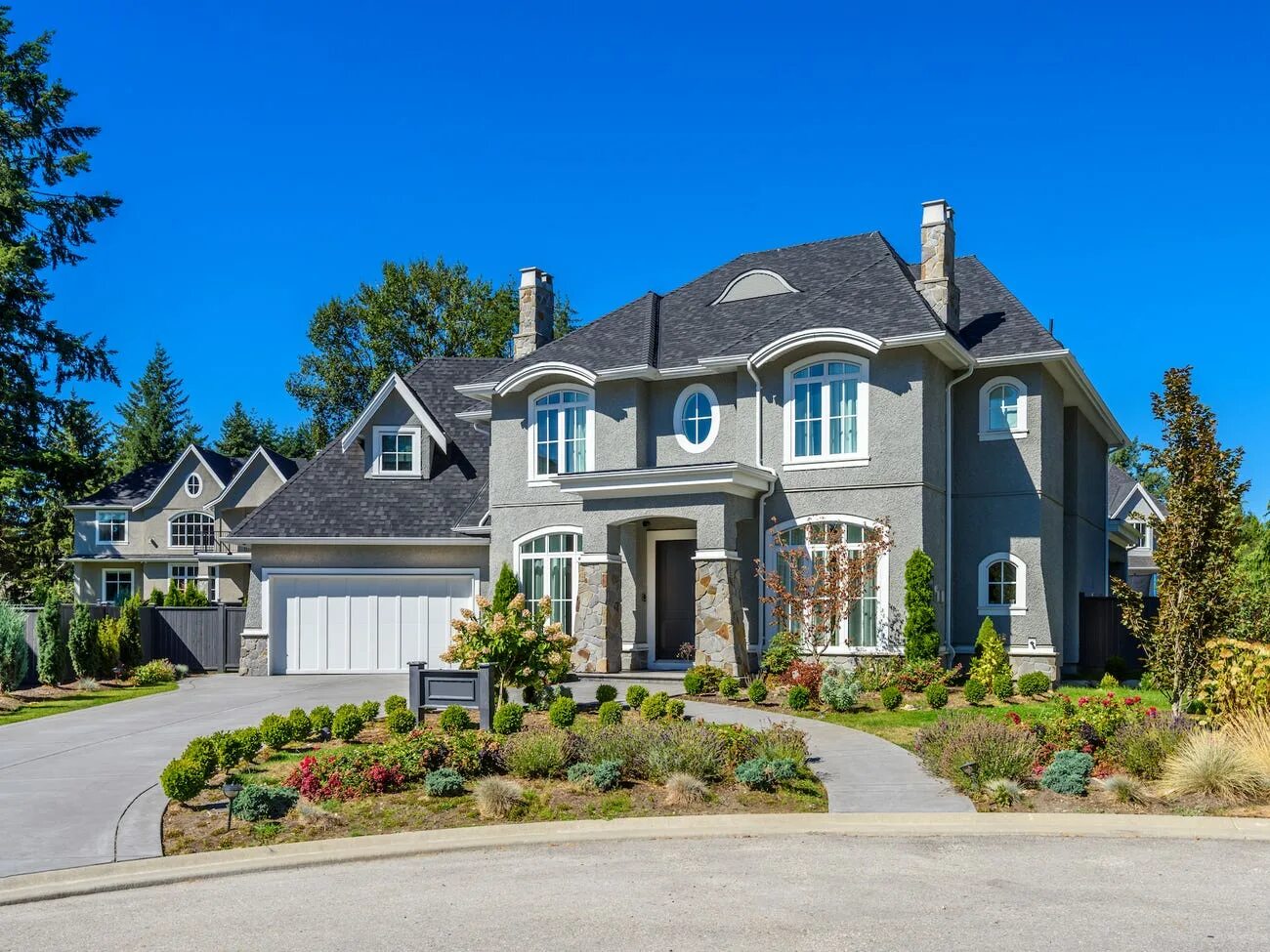 Как называется большой дом. Американские дома. Особняки фишер айленд. Дома в америке. 2 we in a big house.