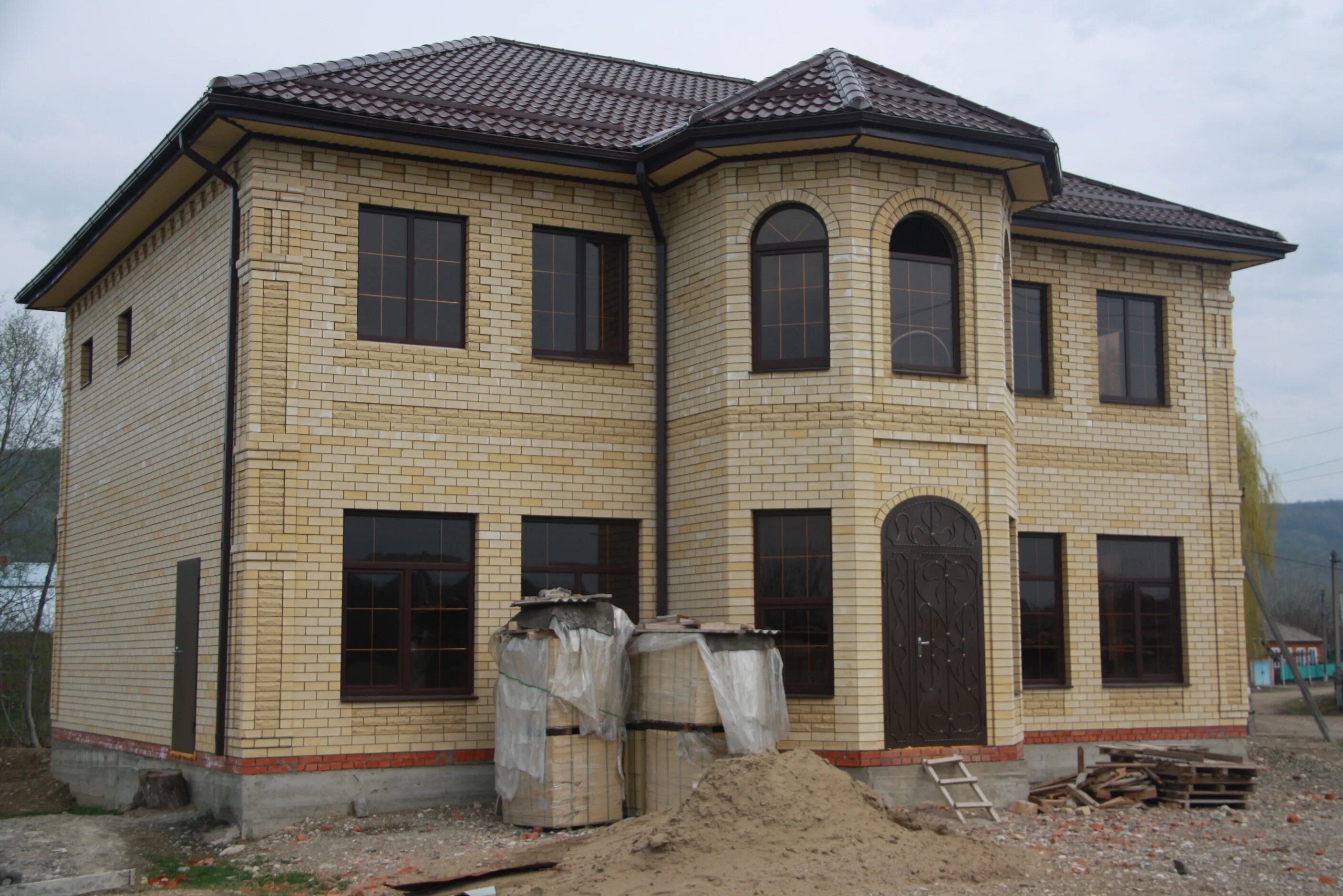 коробка дома из кирпича