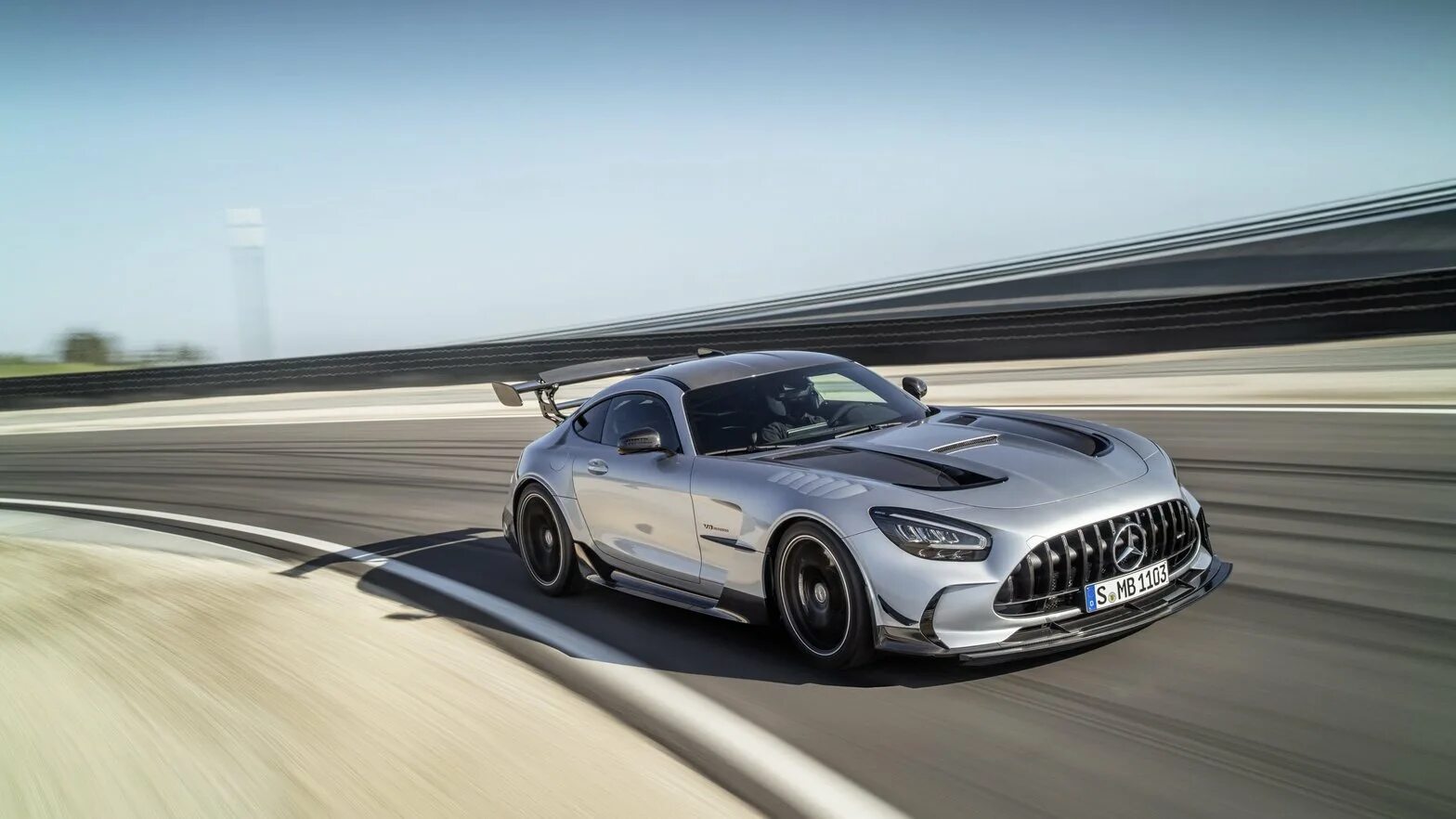 Какая последняя версия car. Mercedes AMG gt Black Series 2020. Мерседес Бенц АМГ ГТ 2021. Mercedes AMG gt 2021. Mercedes AMG gt c190.