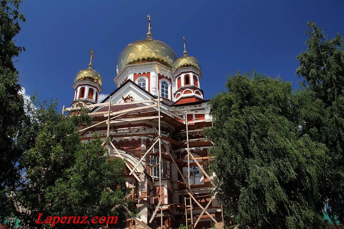 Храм пресвятой богородицы петровск саратовская область. Храм в левошево шатурского района. Церковь казанской иконы божией матери в петровске. Казанская церковь петровск. Казанский храм в петровском.