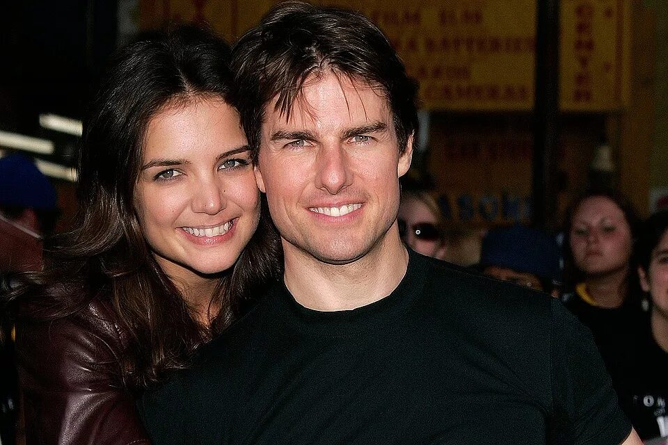 том круз и его жена бывшая. кэти холмс рост и том круз. жена тома круза кэти холмс. том круз есть жена. жена тома круза фото.