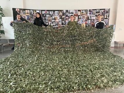 Студенты плетут сети