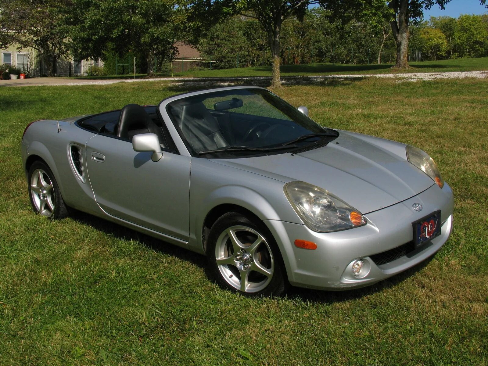 Тойота мр2 характеристики. Toyota mr2 Spyder. Toyota mr2 2000. Кабриолет Тойота mr2. Toyota mr2 2004.