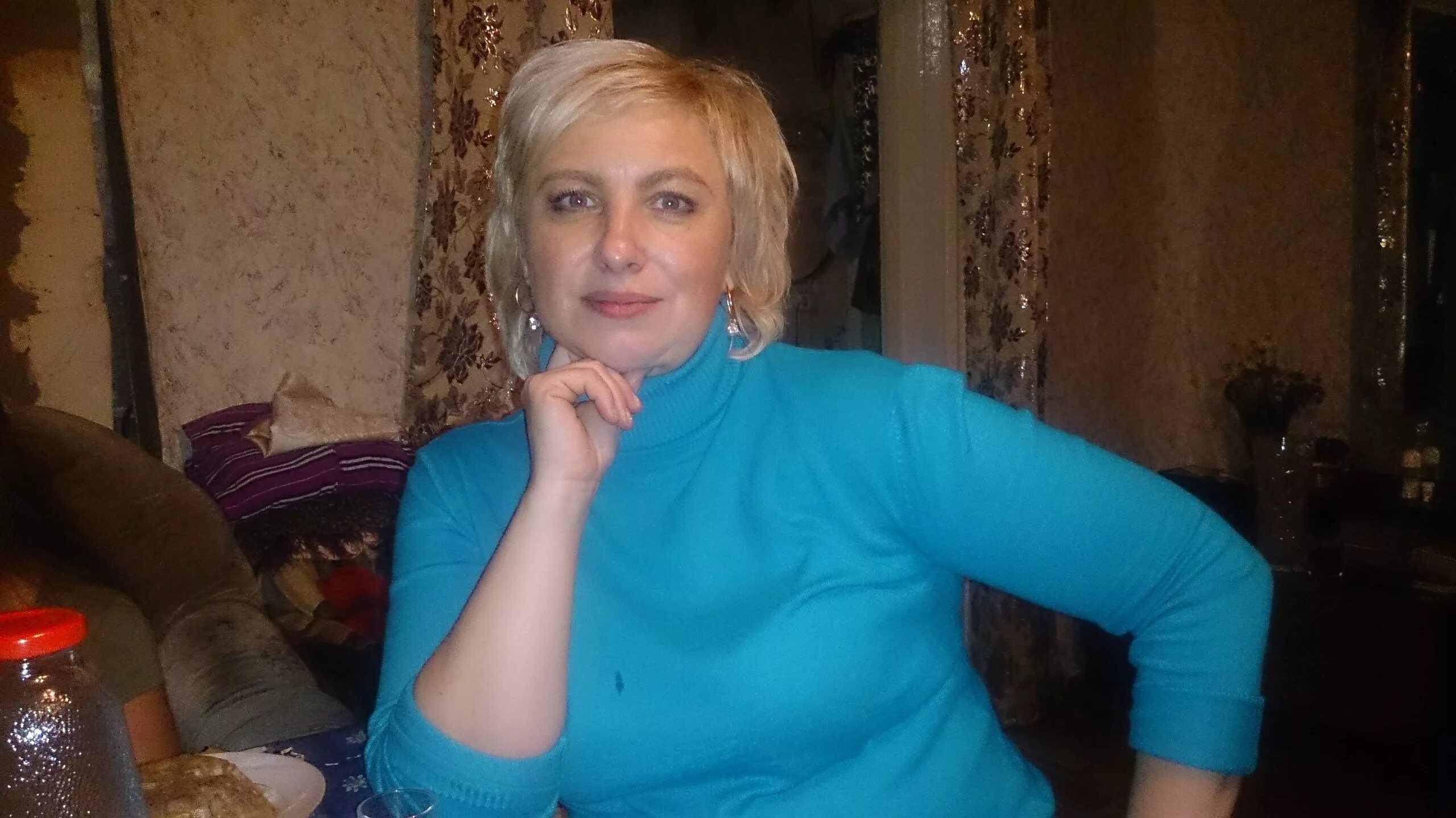 Тетка 40 лет. Обычная русская женщина. Обычные русские женщины 40 лет. Обычные взрослые женщины. Обычная женщина 40 лет.