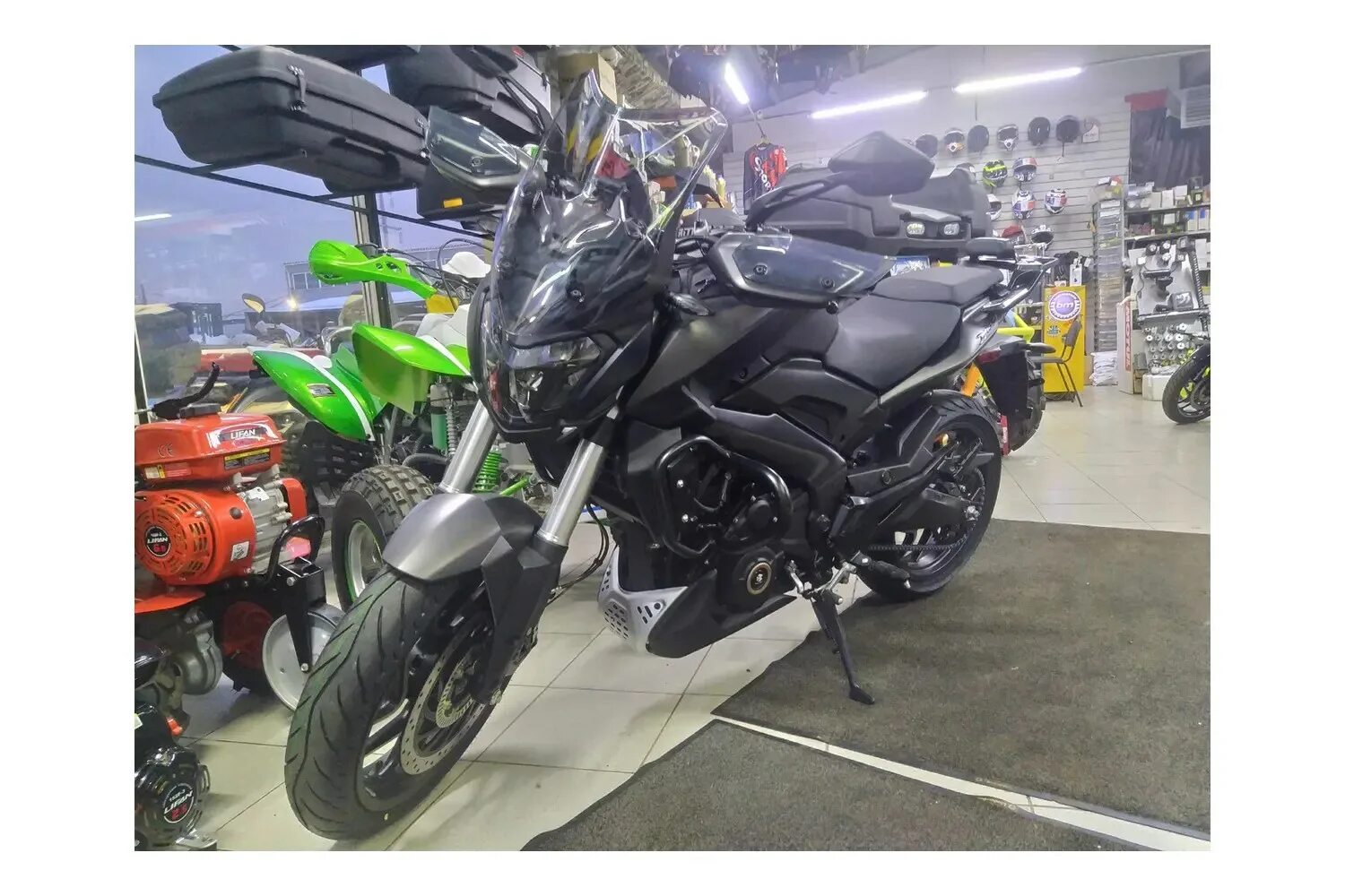 Мотоцикл bajaj dominar 400 touring 2023. Мотоцикл bajaj dominar 250. Bajaj dominar 400 touring green. Доминар 400 туринг. Мотоцикл bajaj dominar 400 черный ug.