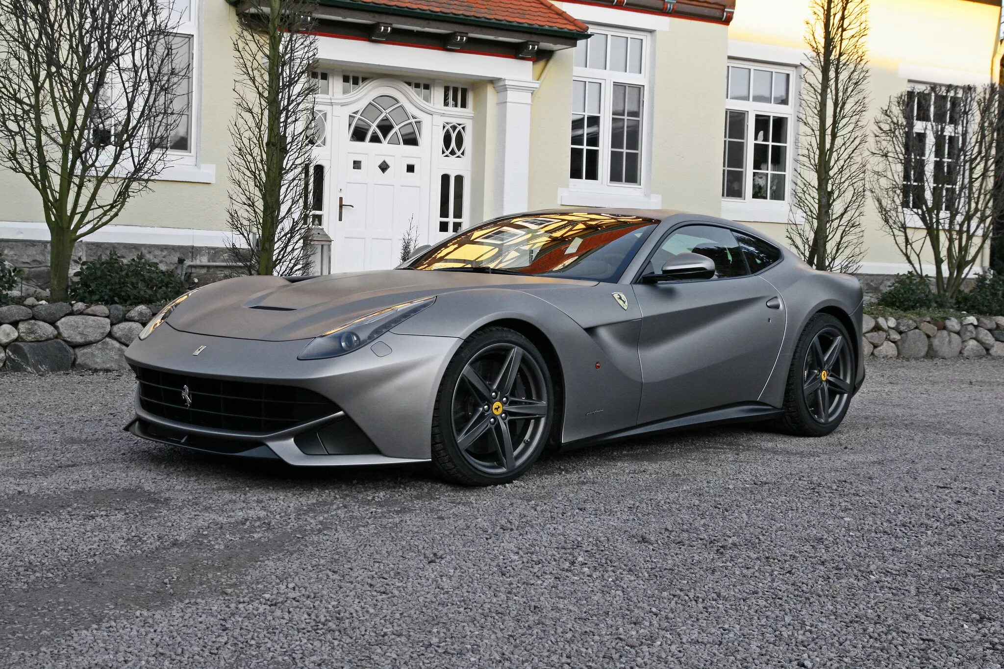 F 12 c 20. Феррари Берлинетта. Феррари f12 Берлинетта. Ferrari f12 Berlinetta Grey. Феррари 12 Берлинетта.