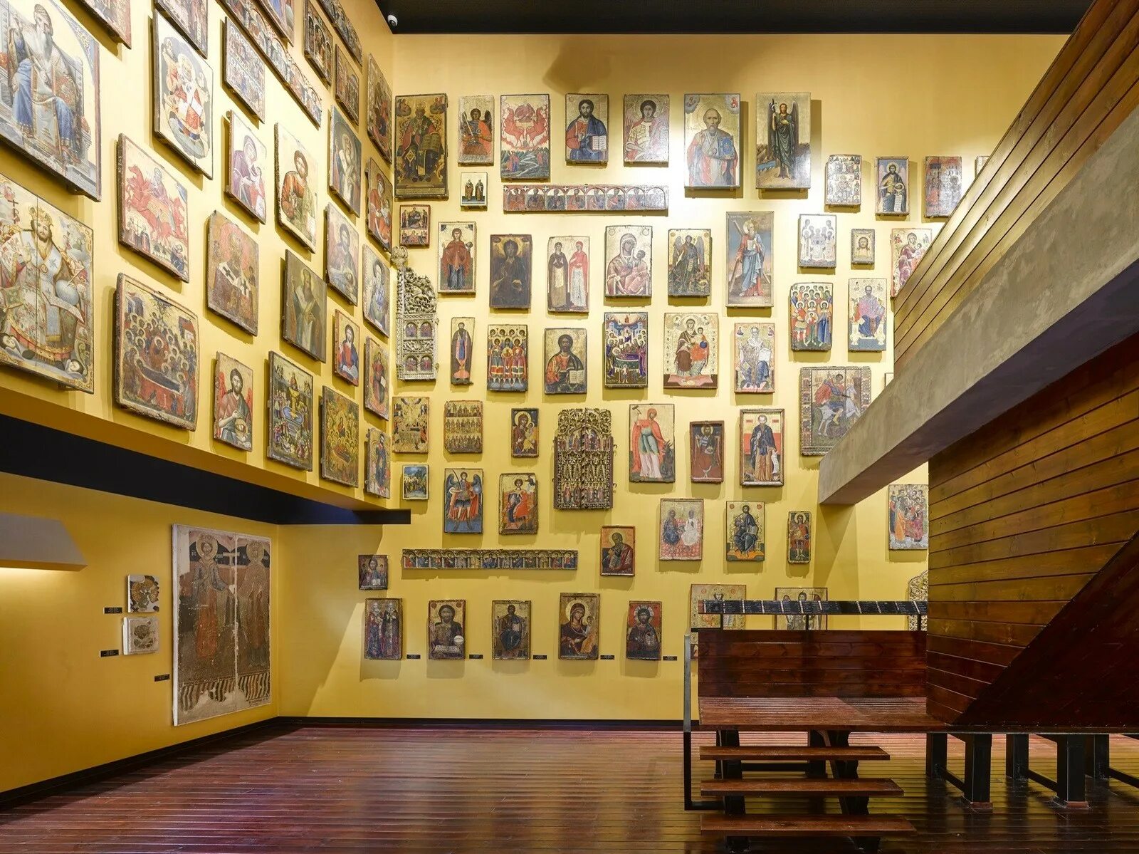 Кладбище керамикос афины. Museum pieces. Музей эребуни экспонаты. Museum pieces. Bremer ubersee museum внутри.