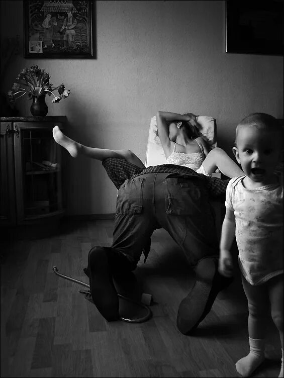 Почему мама прыгает на папе. Сон фото. Jenna sleep. Мама ночью стонала. Мама ночью.