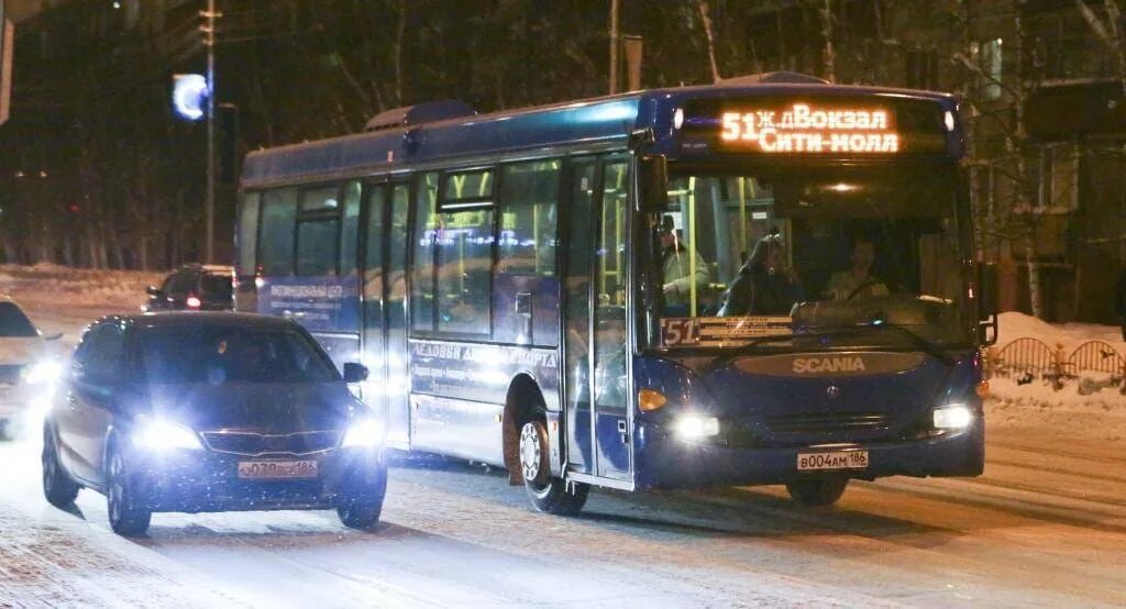 Общественный транспорт сургут новости. Автобусы Сургут. Общественный транспорт Сургут. 45 Автобус Сургут. СПОПАТ автобус.