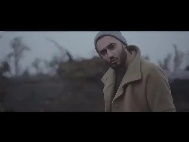 Девушка в клипе муссоны. Мот муссоны. Мот муссоны. Песня муссоны. Девушка в клипе муссоны.
