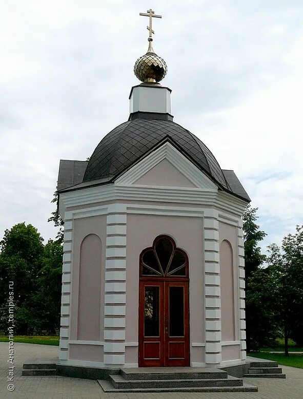 часовня сень. деревня прибуж гдовский район. холки чернянский район. ярополец могила гетмана дорошенко. храм преображения господня прибуж.