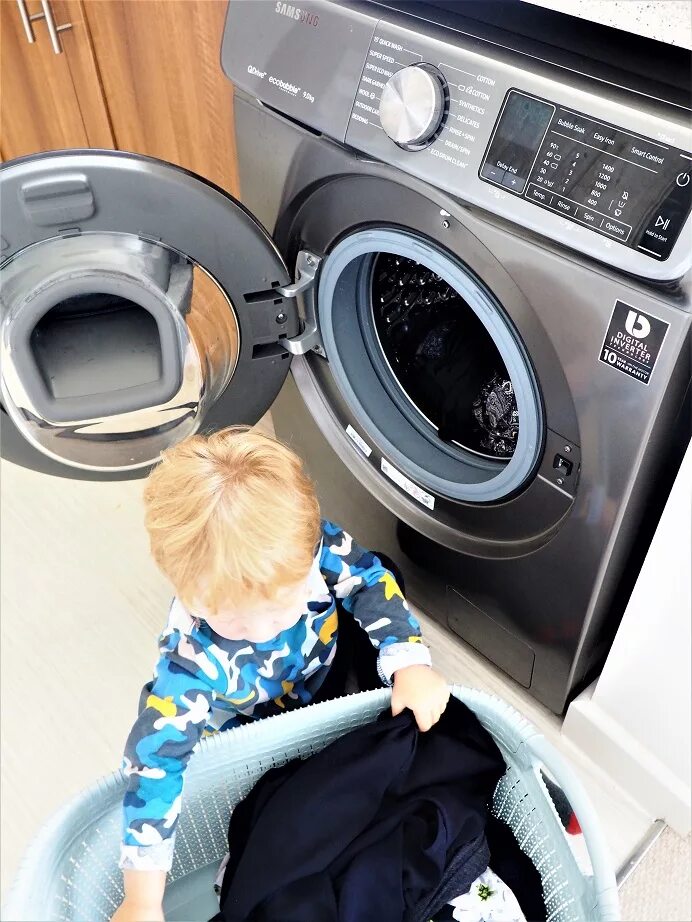 Стиральная машина samsung addwash ww65k52e69s. Стиральная машина автомат. Стиральные машины прачечная. Samsung addwash 2021. Ролики про стиральные машинки.
