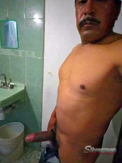 Mexicano desnudo