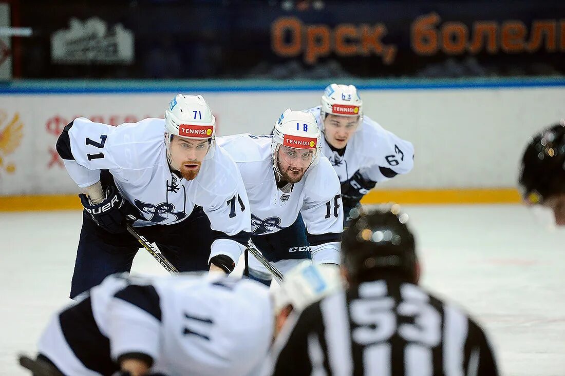 южный накануне. южный накануне. хоккеист ярослав поузср. хоккей event.