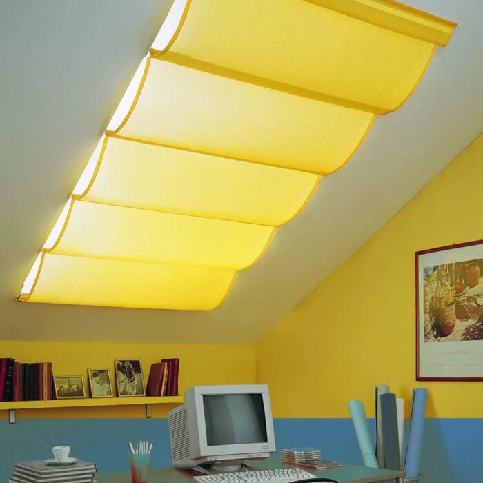 римские шторы на мансардные velux. жалюзи на мансардные окна velux. римская на мансардное окно. римские шторы на велюкс. римская штора на мансардное окно.