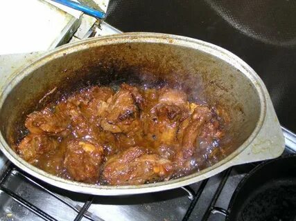 Ребрышки тушеные в кастрюле