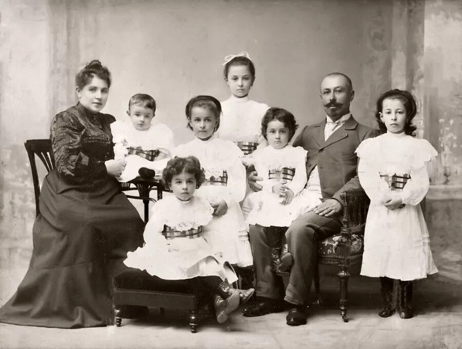 Семья Чайковского Петра Ильича. Фото семьи Чайковского Петра Ильича.