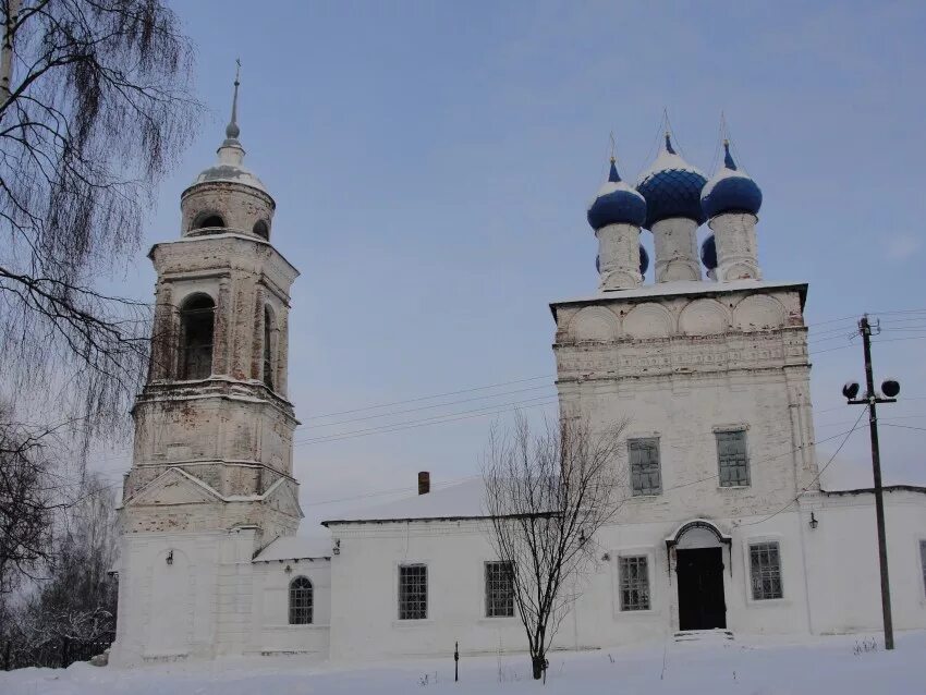 Спасское самарская область. Село Спасское Приволжский район Ивановская область. Церковь Спаса Нерукотворного в селе Спасское Ивановская область. Храм Спаса Нерукотворного в Спасское Тамбовской области. Ивановская область село Спасское каменная Спасская Церковь.