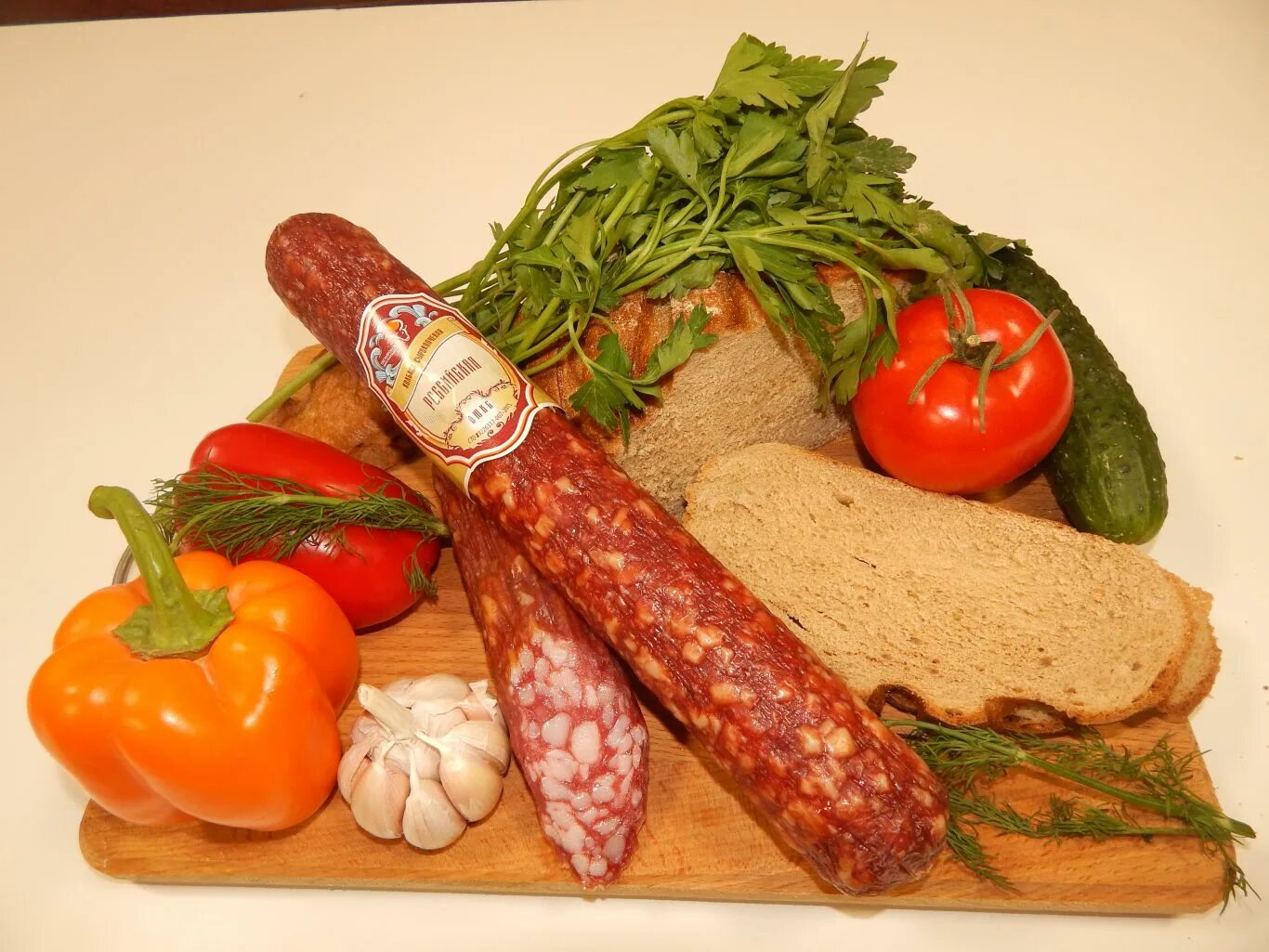 таганрогские колбасы. таганрогские колбасы. таганрогский мясокомбинат в таганроге. таганрогские колбасы венгерская. колбаски венгерские.