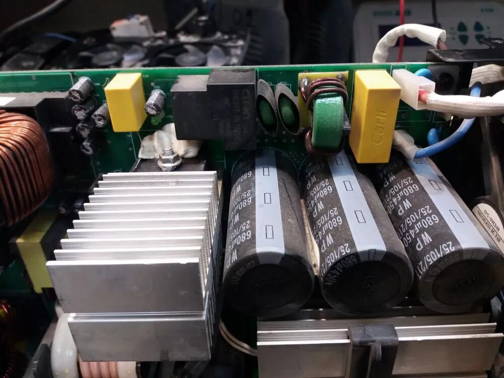 конденсаторная точечная сварка для аккумуляторов 18650. конденсаторная сварка для аккумуляторов 18650. сварочный конденсатор. сварка аккумуляторов 18650. точечная сварка для аккумуляторов 18650 на конденсаторах.